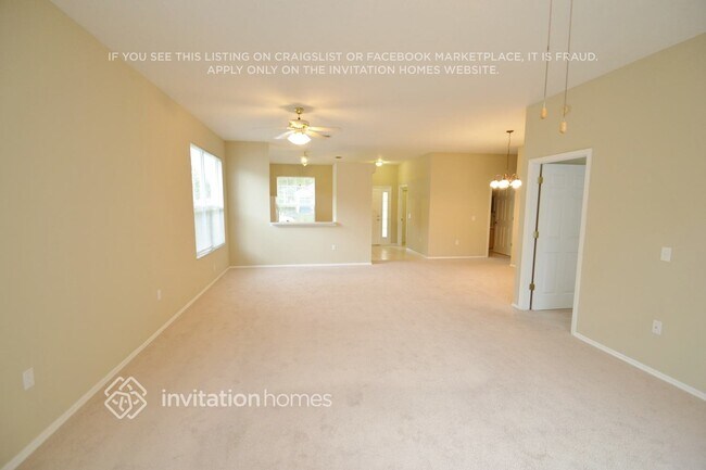 Foto del edificio - 12255 Hollybush Terrace
