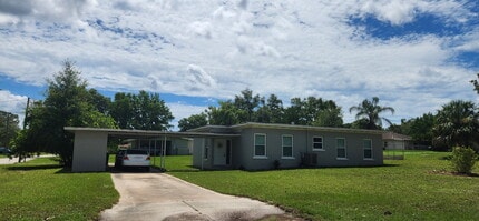 Building Photo - 201 S Christmas Hill Rd