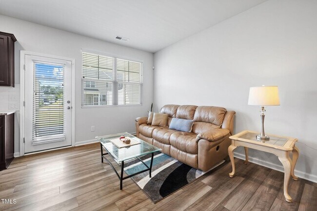 Foto del edificio - Build Equity While Leasing - Lease and Own...