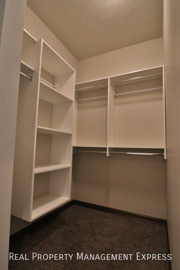 Foto del edificio - 3512 Chatham St