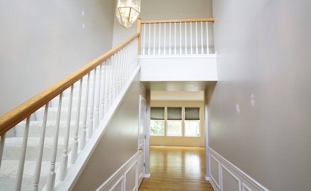 Building Photo - 546 Woods Creek Ln