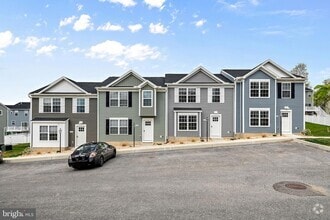 Building Photo - 2629 Maplewood Cir
