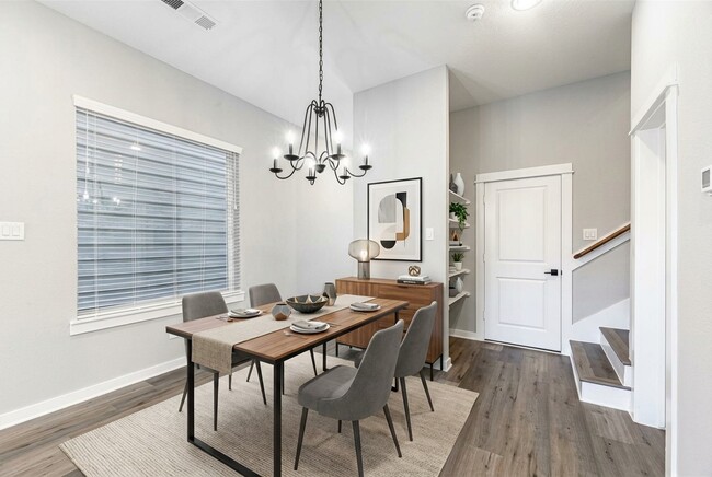 Foto del edificio - 6728 Parker Grv Ln