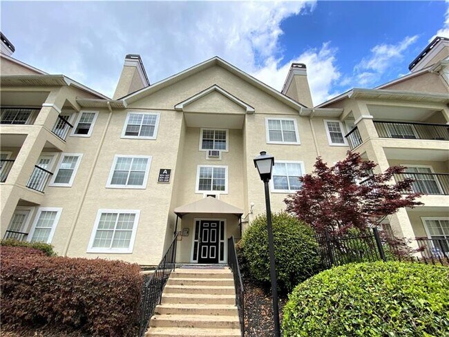 Foto del edificio - 3655 Habersham Rd NE