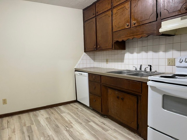 Building Photo - 541 N Belview Ave