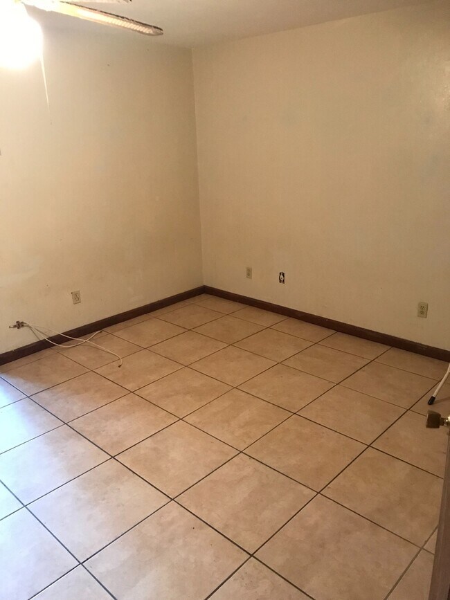 Foto del edificio - Nice 1BD/ 1BA Located Off Old St. Augustin...