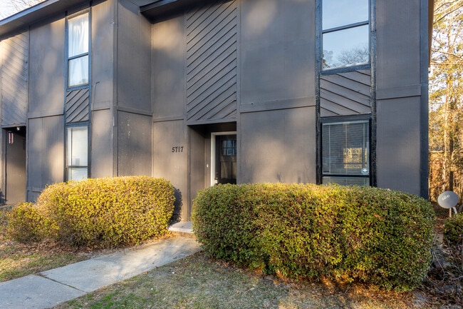 Building Photo - 5717 Aftonshire Dr