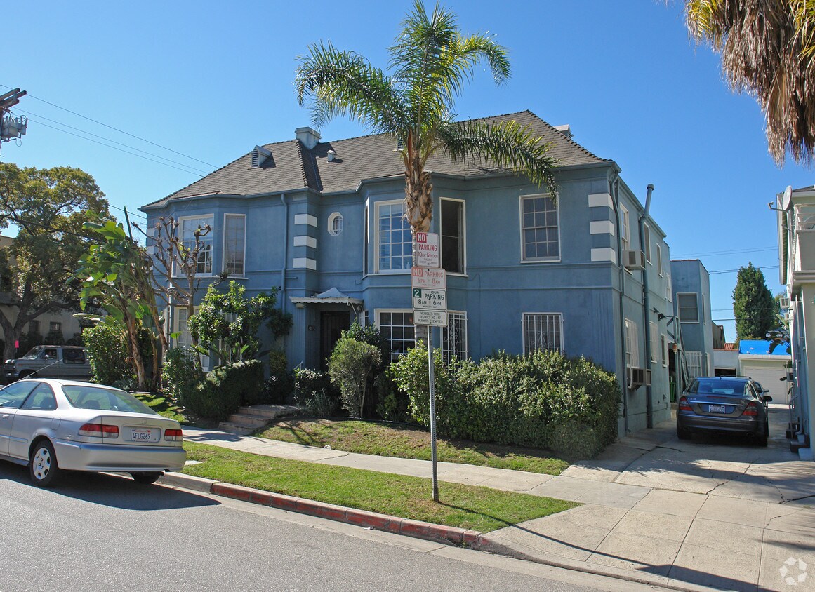 Building Photo - 401 N Gardner St