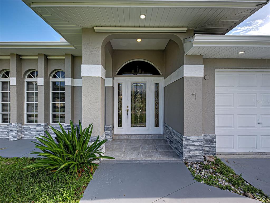 Foto principal - 17352 Robinson Ave