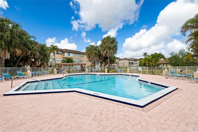 Foto del edificio - 5031 W Oakland Park Blvd