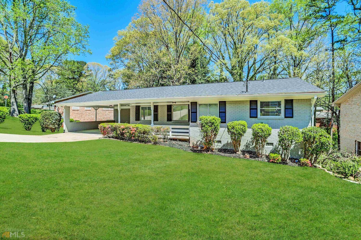 2074 Troutdale Dr, Decatur, GA 30032 House Rental in Decatur, GA