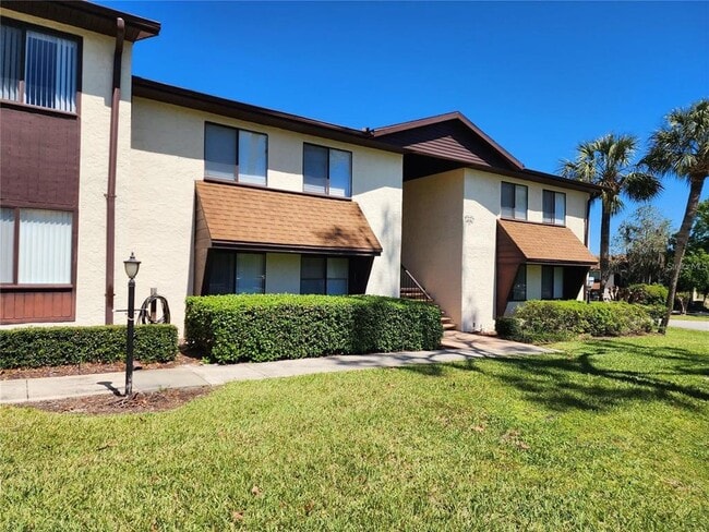 Foto del edificio - 552 Fairways Dr