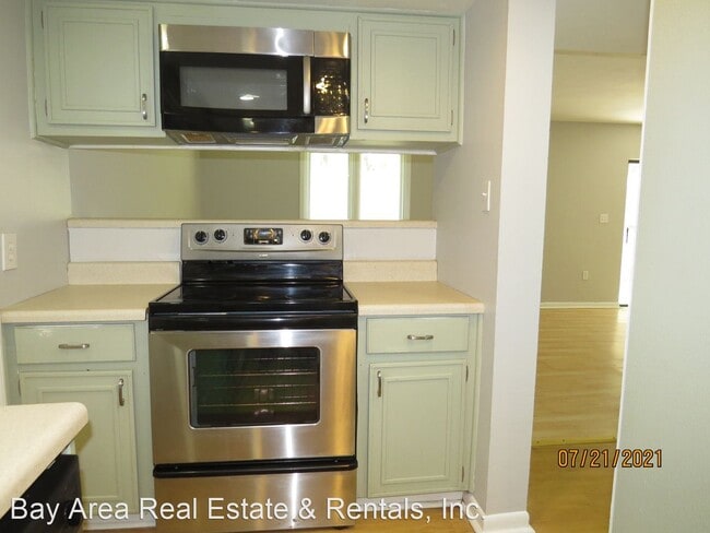 Building Photo - 2 br, 1 bath House - 12310 #47 Touchton Dr.