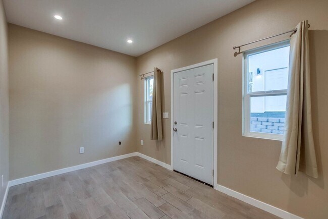 Foto del edificio - 1602 S 38th St