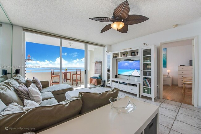Building Photo - 800 Claughton Island Dr
