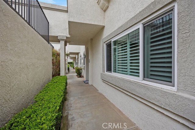 Building Photo - 30902 Club House Dr