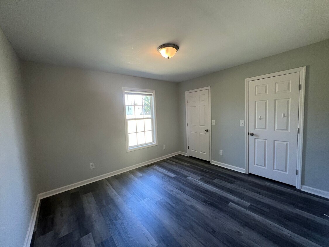 Foto principal - 2 Bedroom Duplex House with Yard