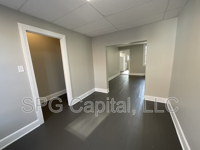 Foto del edificio - 722 W Mason Ave