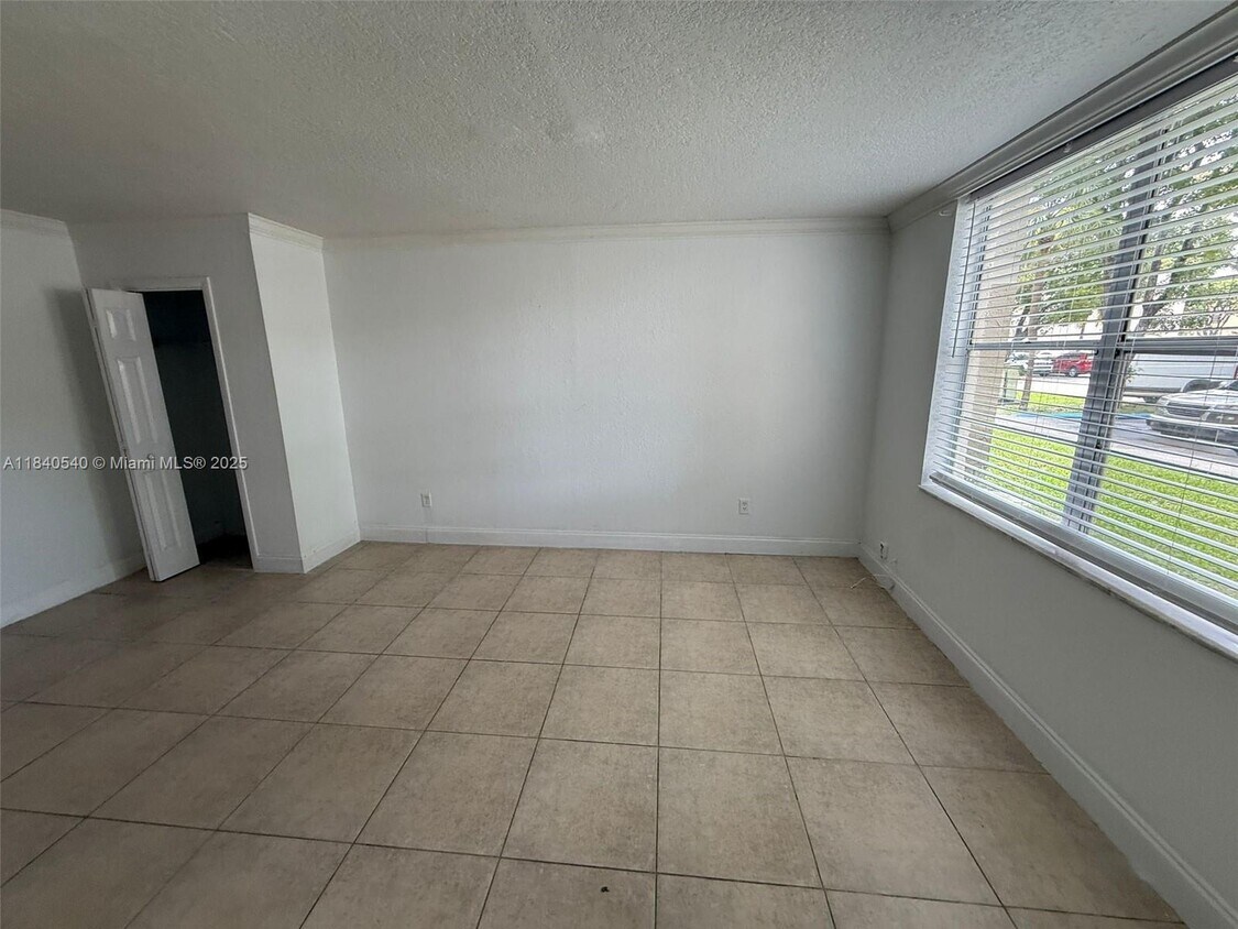 Primary Photo - 18224 NW 40th Pl