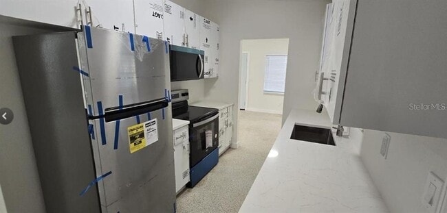 Building Photo - 1634 Banyan Dr