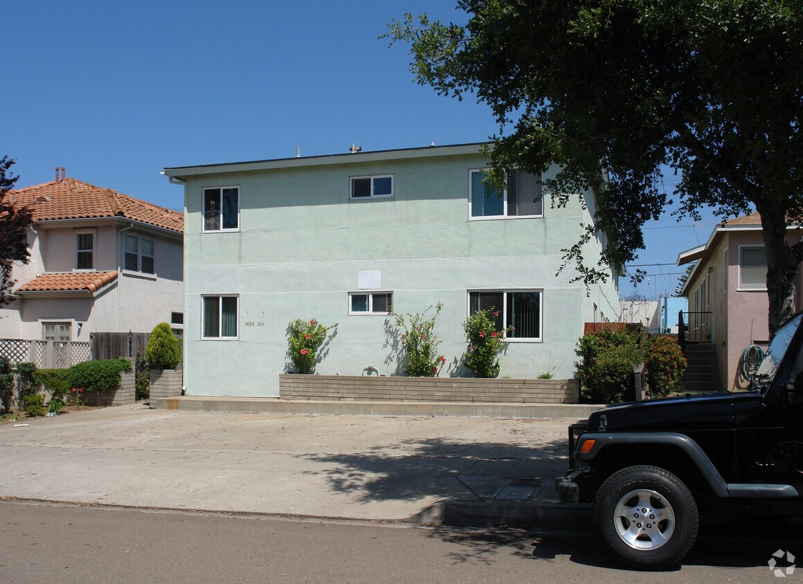 Foto del edificio - 1424-1430 Hornblend St