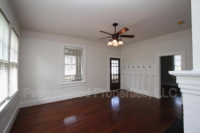 Building Photo - 253 Hydrick St