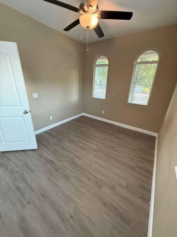 Foto del edificio - 41326 W Jenna Ln