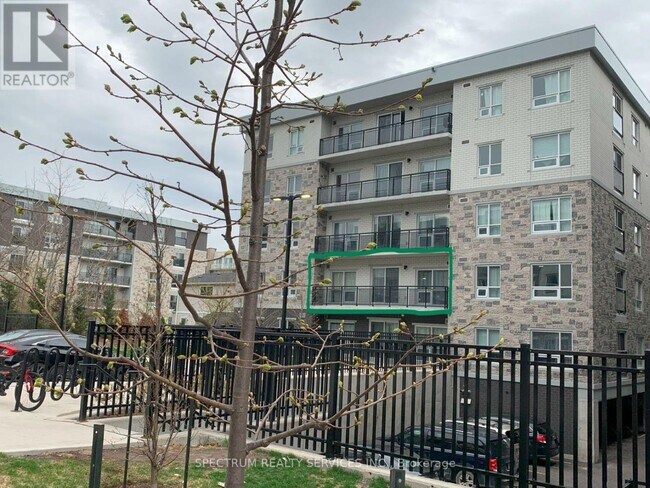 Photo du bâtiment - 275 Larch St