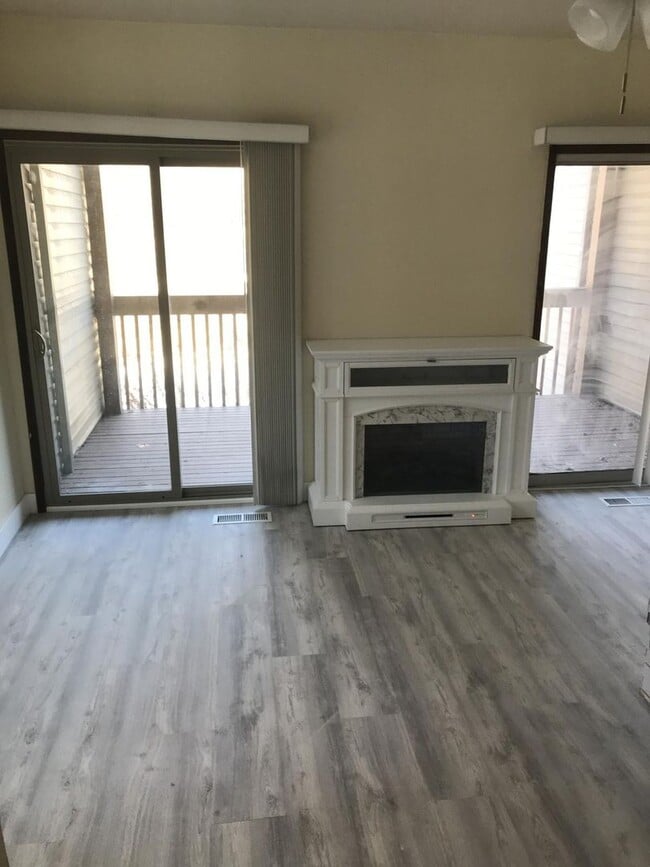 Building Photo - 553 E 200 N