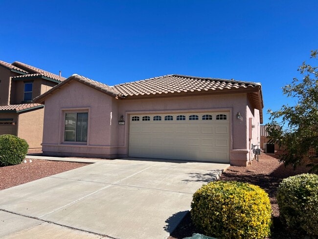 Building Photo - 1025 Estancia Drive