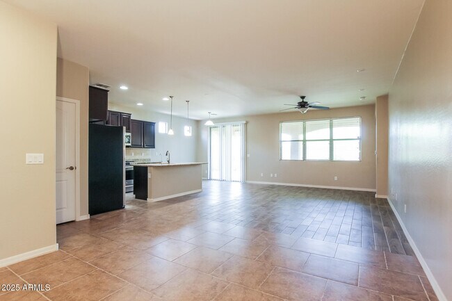 Foto del edificio - 12690 S 184th Ave