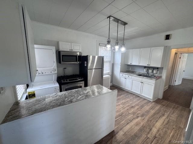 Building Photo - 530 Fourth Ave