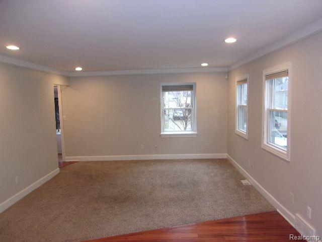 Building Photo - 1527 Bennaville Ave