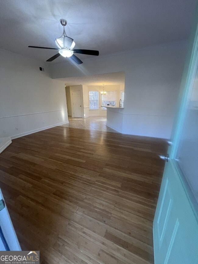 Foto del edificio - 530 Oxford Ridge