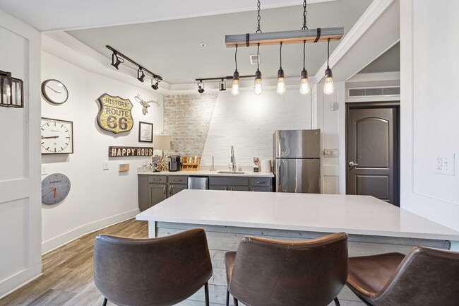 The Jerome - 05 - The Jerome