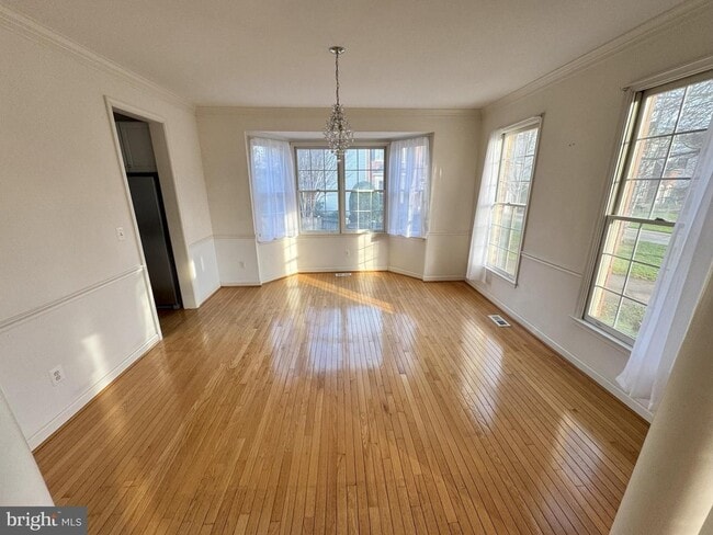 Building Photo - A rare opportunity to experience spacious, sophisticated living in a premier location.