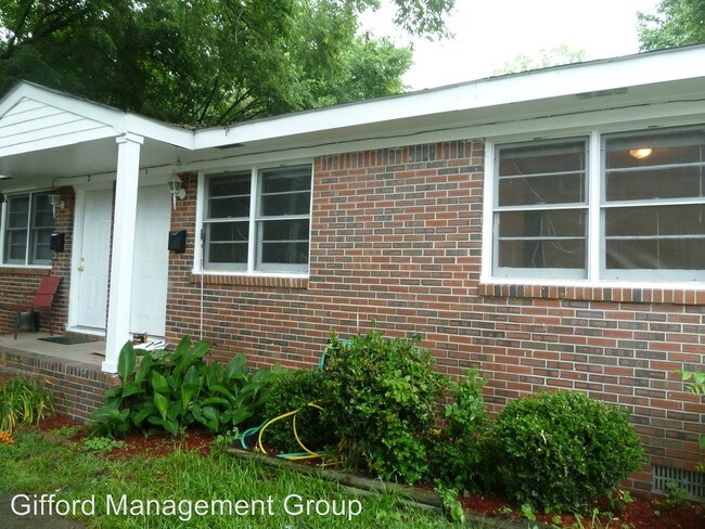 Building Photo - 9321 Chelsea Ave