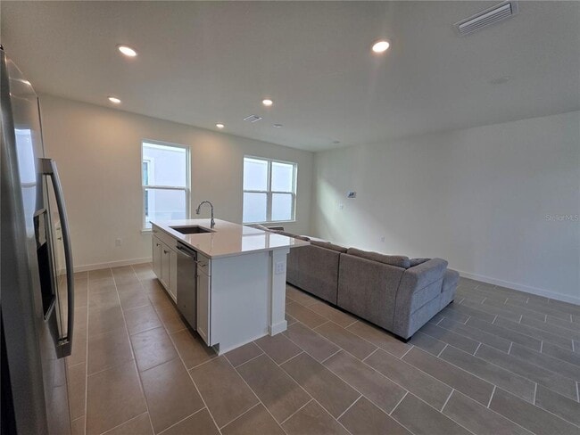 Foto del edificio - 2047 Iorio St