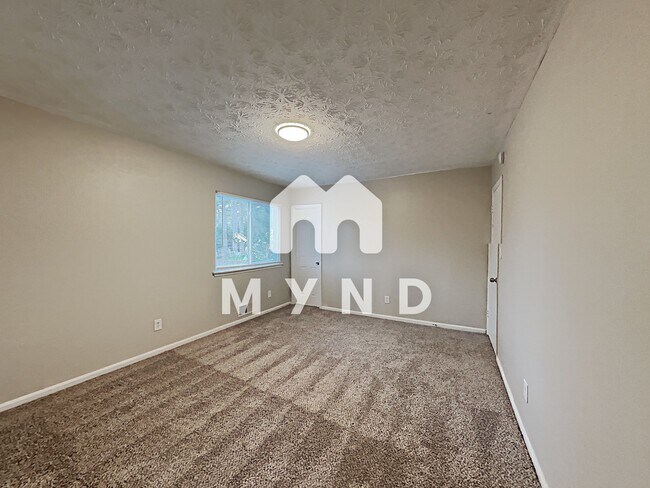 Building Photo - 2262 New Castle Cir