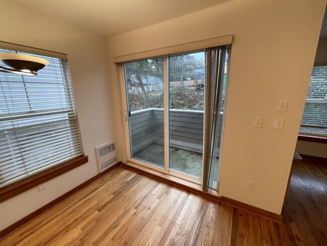 Foto del edificio - Wedgwood Townhome