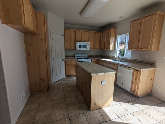Foto del edificio - 1563 Loon Lake St