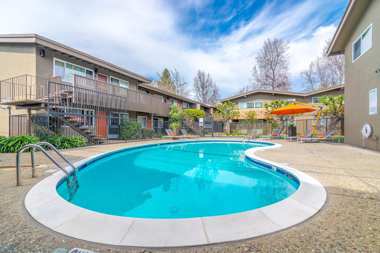 Primary Photo - Element Apartments