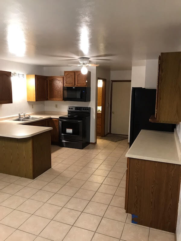 Foto del edificio - 750 Somerset Dr