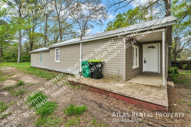 Building Photo - 408 West Ave