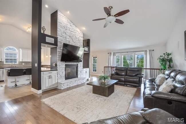 Foto del edificio - 437 Marbleton Cir