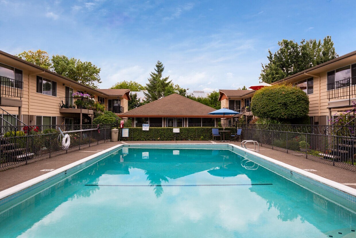 56 Commons Apartments Apartments in Portland, OR