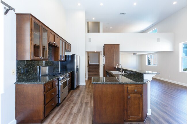 Kitchen - 132 Fleet St