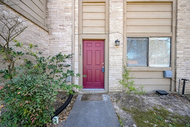 Building Photo - 6514 Kentwick Dr