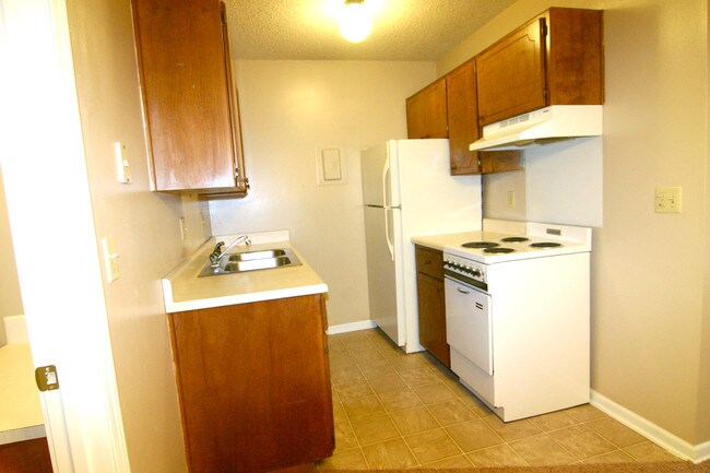 Building Photo - 3013 Woodland Ave
