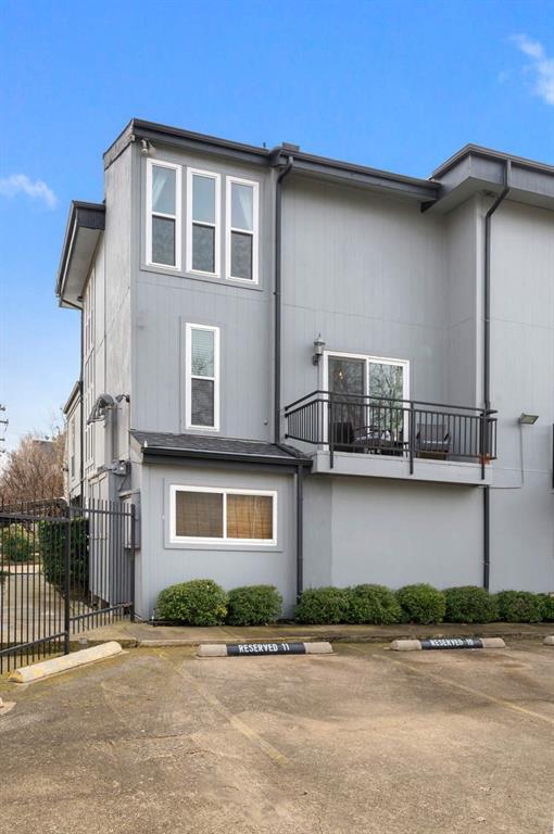 Building Photo - 4020 Holland Ave
